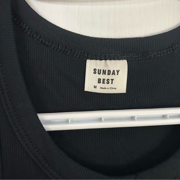 Aritzia honor tank - Picture 3 of 3